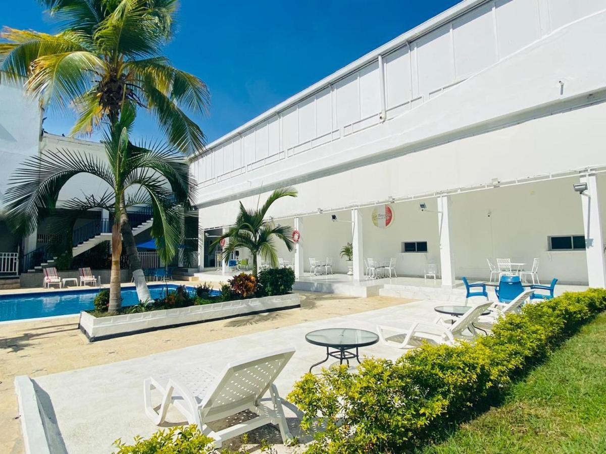 Hotel Mall Santana Del Rio La Dorada Kültér fotó